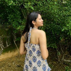 BLUE FLOWER BOOTA BACKLESS SHORT KURTI 