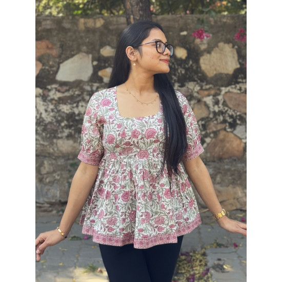 WHITE PINK FLORAL MOTIFS ROSE TOP