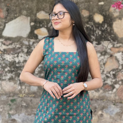 GREEN LITTLE FLORAL MOTIF KURTA BOTTOM SET