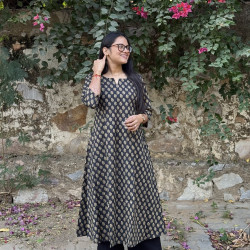 BLACK FLORAL LITTLE MOTIF A LINE KURTI