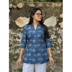 INDIGO FLORALS MOTIF SHORT STRAIGHT KURTI