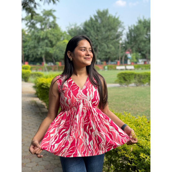 RED WAVY PRINT CLAIRE TOP