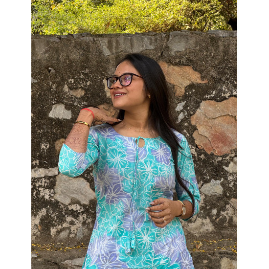 LIGHT FEROZI FLOWER MOTIF LONG STRAIGHT KURTI