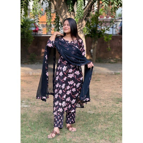 BLACK FLORALS SUIT SET 