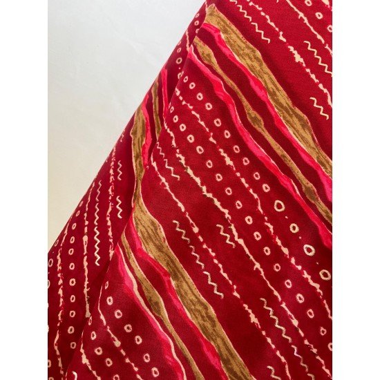 RANI LEHARIYA GOLDEN FOIL SHORT STRAIGHT KURTI RANI LEHARIYA GOLDEN FOIL SHORT STRAIGHT KURTI