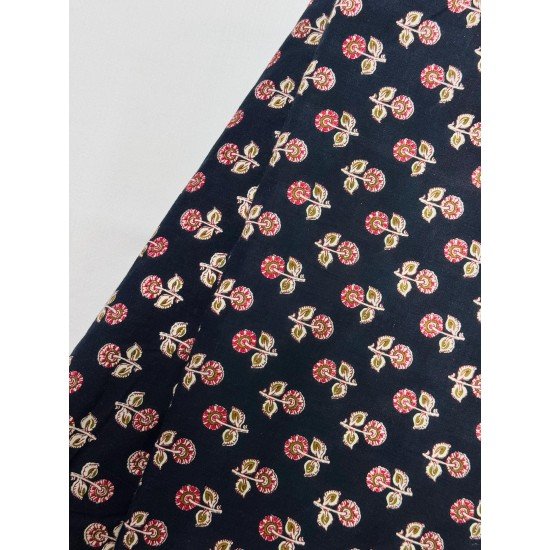 BLACK LITTLE LOTUS MOTIF KURTA BOTTOM SET BLACK LITTLE LOTUS MOTIF KURTA BOTTOM SET
