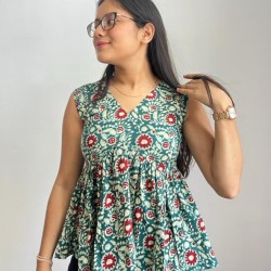 DEEP SEA GREEN RED FLORAL CLAIRE TOP