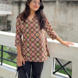 BLACK MULTICOLOURED SHORT STRAIGHT KURTI