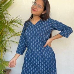 BLUE FLOWER KANTHA SHORT STRAIGHT KURTI